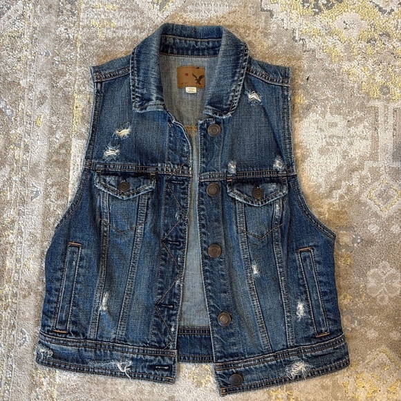 American Eagle Denim Vest - Picture 2 of 6